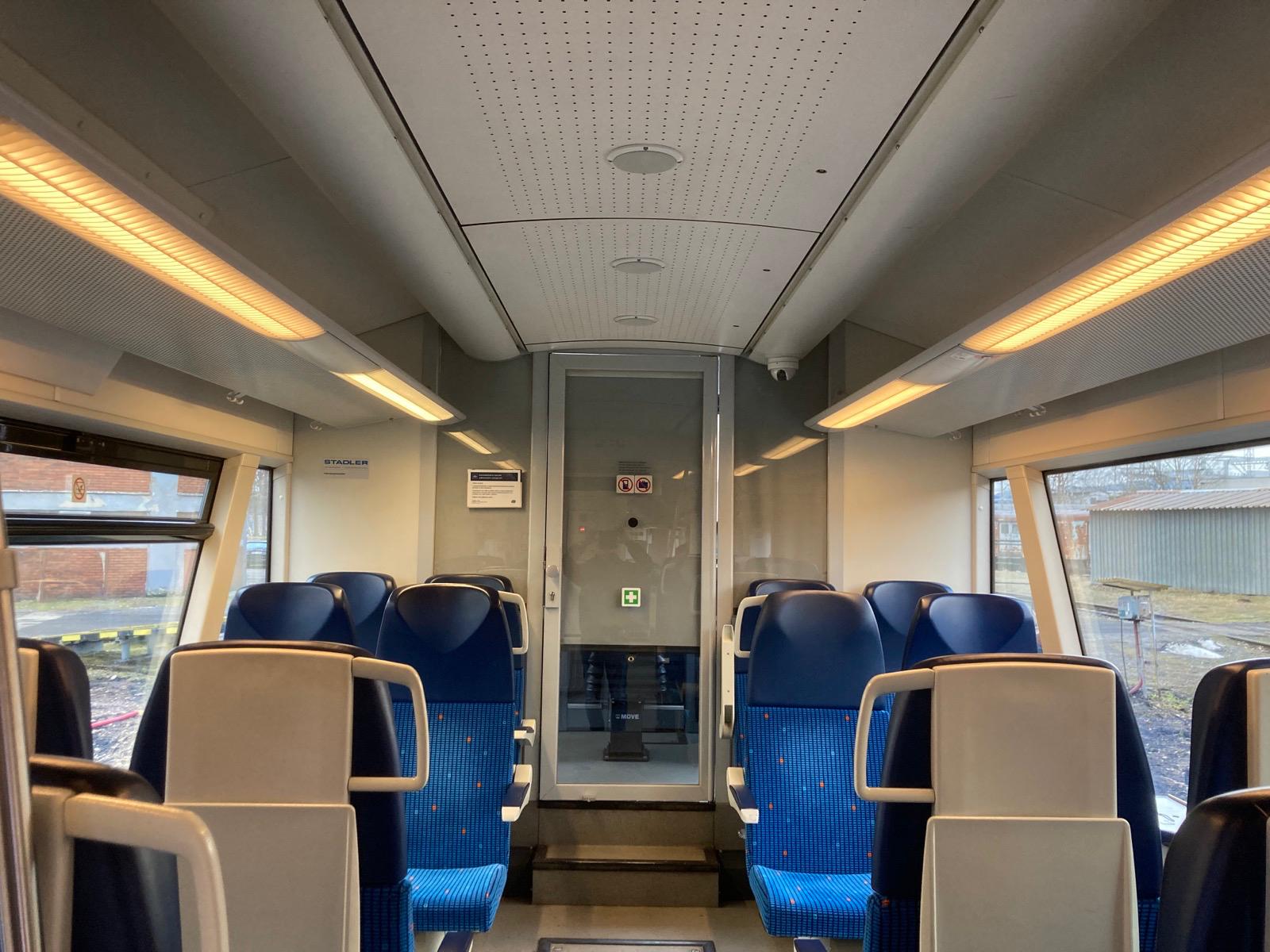 Spolupráce na vývoji a montáži interiérových svítidel pro společnost SELP Servis s.r.o.